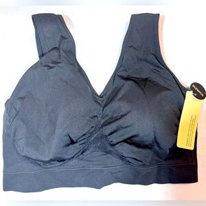 Truekind Everyday Throw On Wireless Bra. 3XL. Black